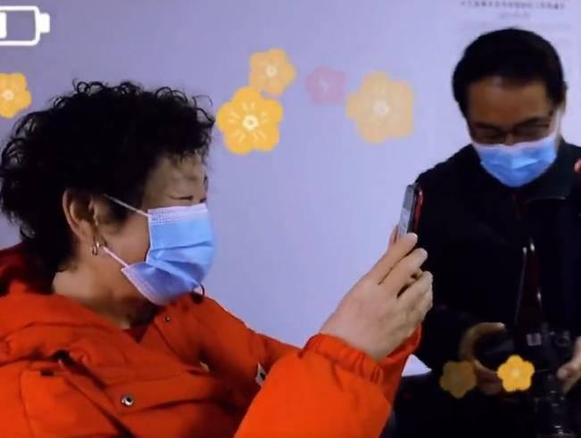 张檬金恩圣最新爆料领证,甜蜜爱情步入婚姻殿堂 第1张 张檬金恩圣最新爆料领证,甜蜜爱情步入婚姻殿堂 第1张