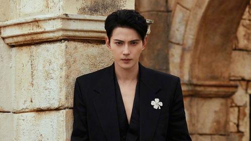 爆料徐正溪爱喝酒视频,镜头下饮酒畅谈,尽显豪放真性情 第3张 爆料徐正溪爱喝酒视频,镜头下饮酒畅谈,尽显豪放真性情 第3张